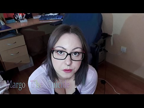 ❤️ Духтари Санобар бо айнак Дилдо амиқ дар камера ☑ Синси босифат дар мо ❌